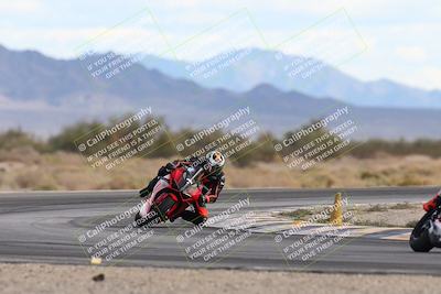 media/Nov-16-2025-Race Pace (Sun) [[8c5fa54630]]/Non Verified Riders (1st 20 Minutes)/5-Turn 15 (110pm)/